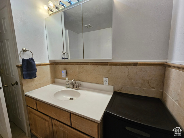Photo 25 for MLS #2096359 at 217 Wilkins