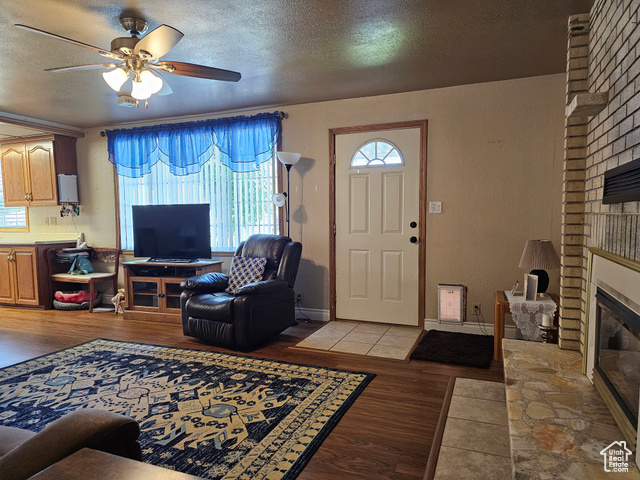 Photo 13 for MLS #2096359 at 217 Wilkins