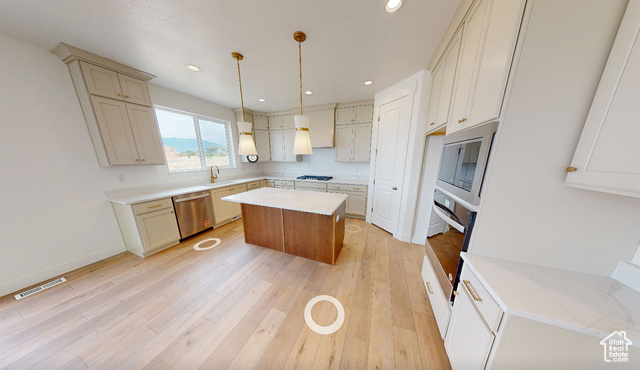 Photo 10 for MLS #2096389 at 261 E 1150 North #72