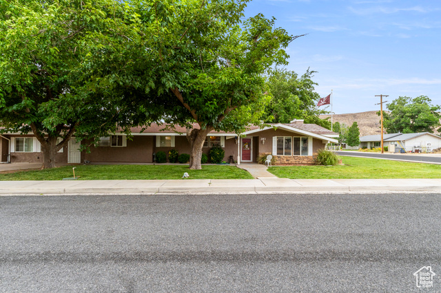 Photo 2 for MLS #2096598 at 283 S 400 West