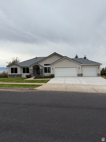 232  Winding Way
                     MLS #2096634
