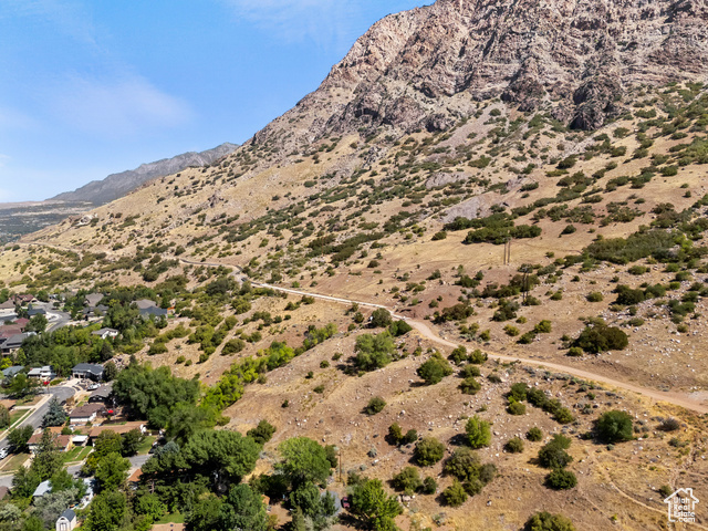 Photo 13 for MLS #2096653 at 446 Robins Ave