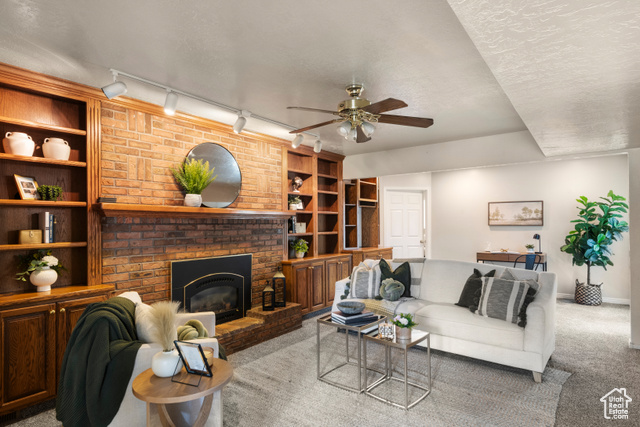 Photo 3 for MLS #2096658 at 192 N Highland Blvd