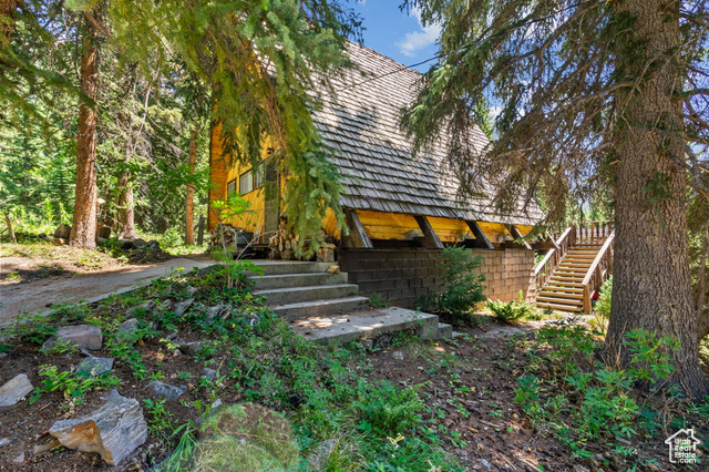 Photo 11 for MLS #2096666 at 9530 Pine Way