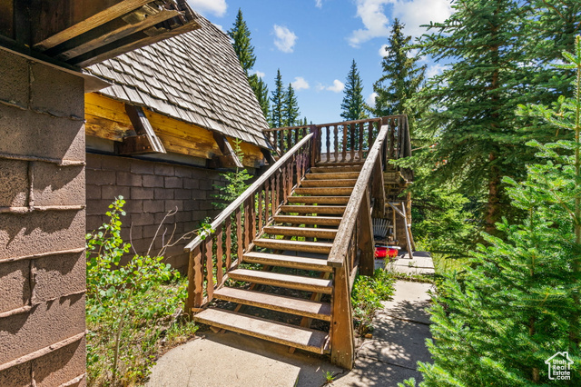 Photo 12 for MLS #2096666 at 9530 Pine Way