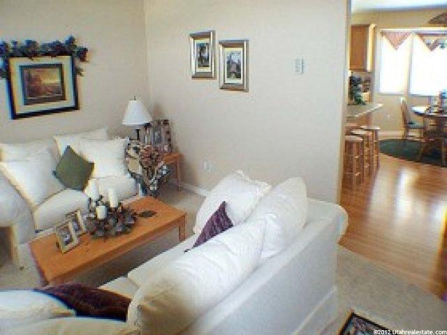 432 Oak Pl, Logan, UT 84321 — photo 2