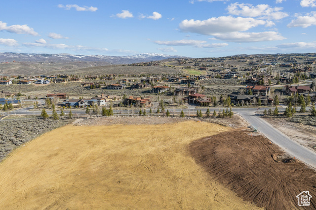 Photo 11 for MLS #2096816 at 2822 Hills Ridge Rd #26