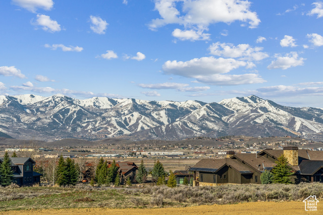 Photo 19 for MLS #2096816 at 2822 Hills Ridge Rd #26