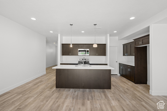 Photo 10 for MLS #2096826 at 1697 W 2770 South #202