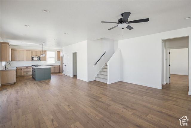 Photo 7 for MLS #2096918 at 6782 W Docksider Dr #302