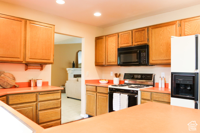 Photo 7 for MLS #2096988 at 1460 E Vintry Cir