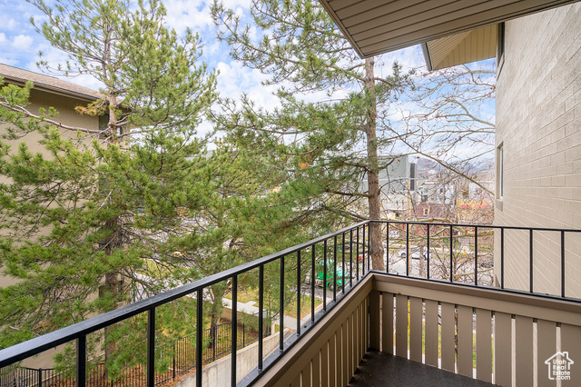 Photo 12 for MLS #2097031 at 550 400 East #3307