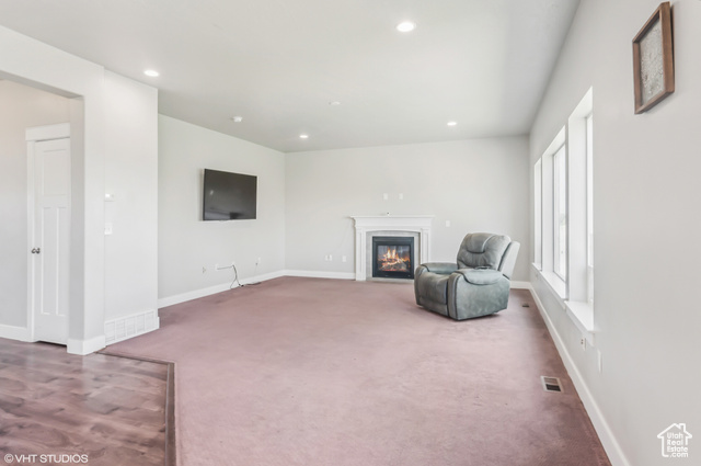Photo 13 for MLS #2097044 at 2086 W White Pine Dr
