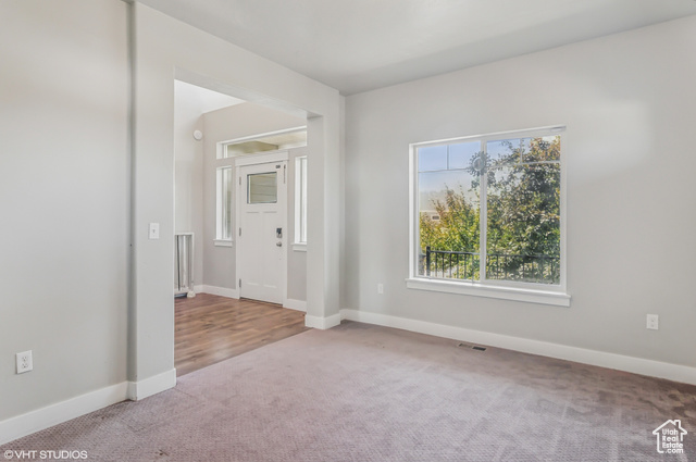 Photo 6 for MLS #2097044 at 2086 W White Pine Dr