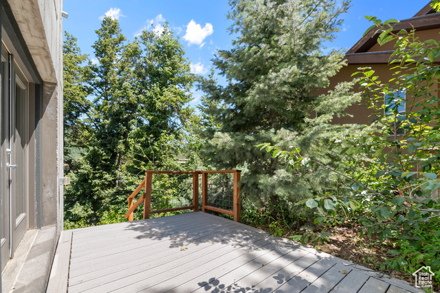 Photo 26 for MLS #2097055 at 105 S Crestview Cir