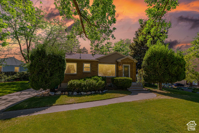 3923 S 2075 W, Roy UT 84067