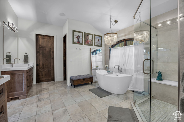 Photo 11 for MLS #2097113 at 867 S Summit Dr