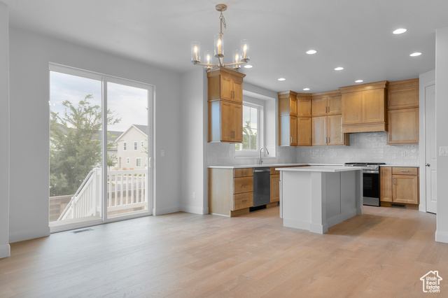 Photo 9 for MLS #2097148 at 3685 W 2500 North