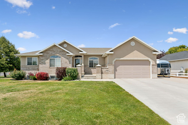 868 W BRANDON DR, Kaysville UT 84037