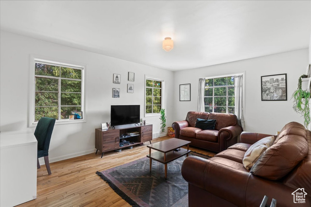 Photo 5 for MLS #2097184 at 777 E 2nd Ave #3