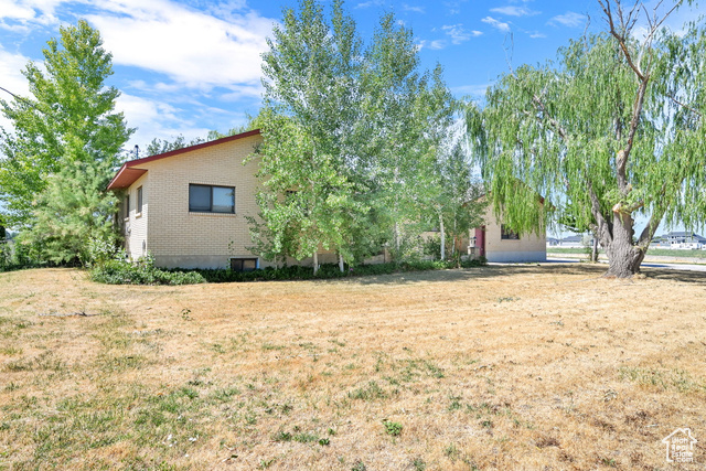 5577 W 4000 S, Hooper UT 84315