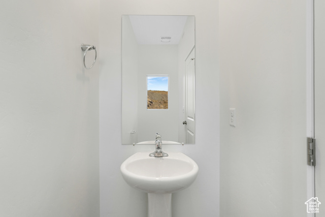 Photo 4 for MLS #2097213 at 1484 W Bravo Dr #1508