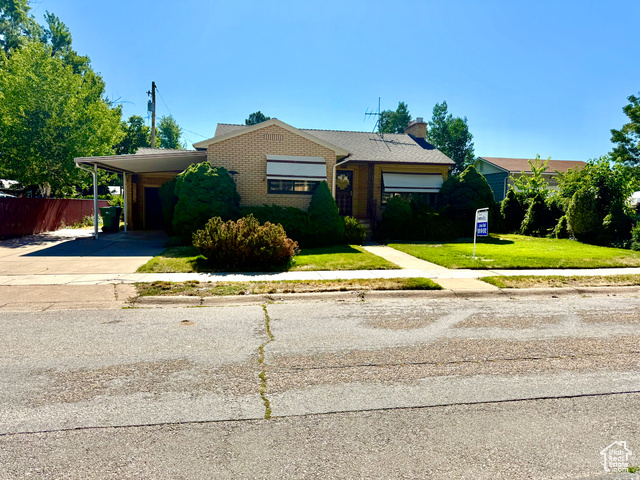 5166 S 2150 W, Roy UT 84067