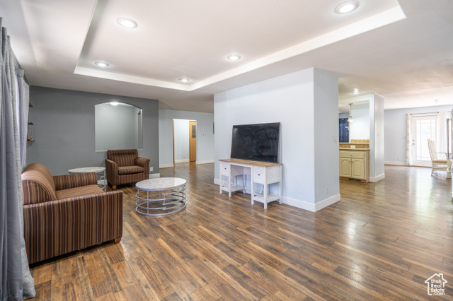 Photo 6 for MLS #2097236 at 975 S 400 East