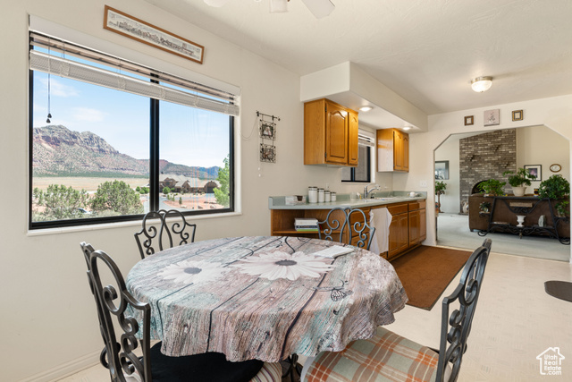 Photo 11 for MLS #2097293 at 1387 N Mount Zion Dr