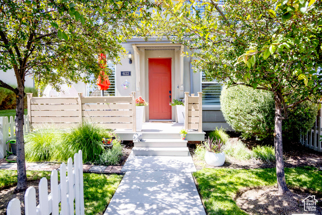 6122 W LAKE AVE, South Jordan UT 84009