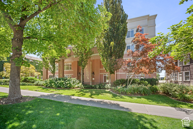 838 E SOUTH TEMPLE ST #303, Salt Lake City UT 84102