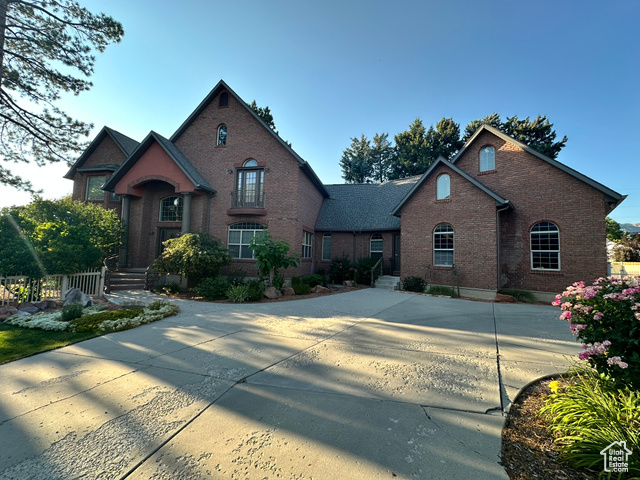 Photo 2 for MLS #2097348 at 2193 E Lambourne Ave #3