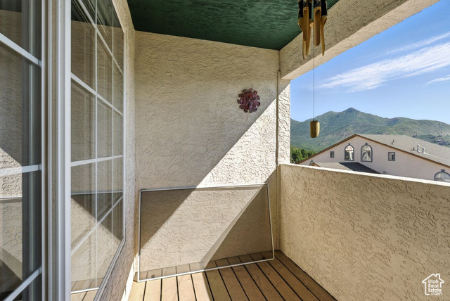 Photo 18 for MLS #2097350 at 1057 Oberland Dr