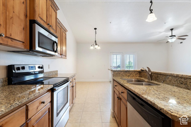 Photo 8 for MLS #2097398 at 983 W 1055 North #816