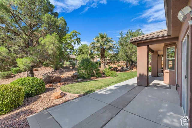 Photo 23 for MLS #2097418 at 1319 W Red Butte Dr