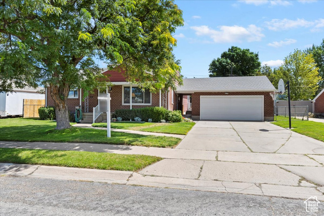 5140 S 2175 W, Roy UT 84067