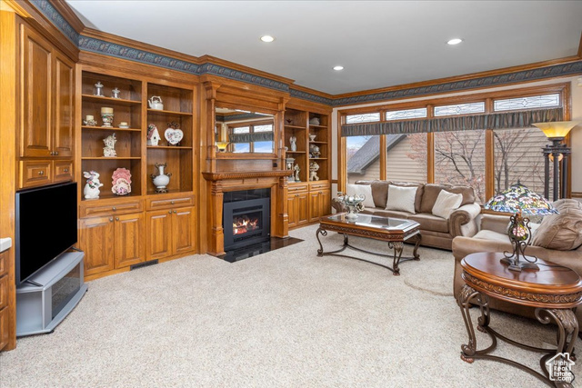 Photo 8 for MLS #2097499 at 27 Canterbury Ln
