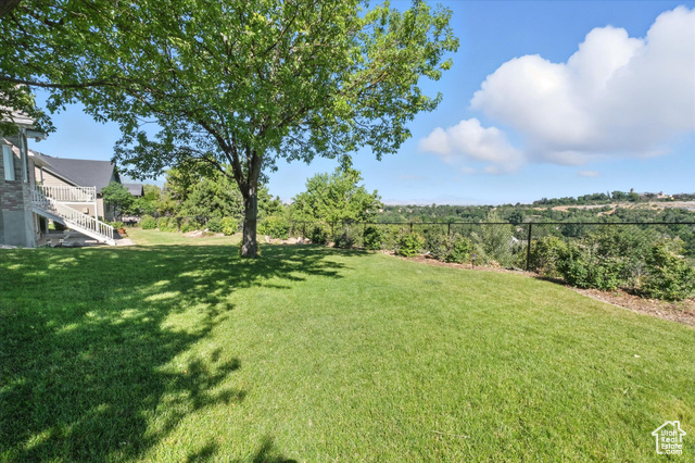 Photo 47 for MLS #2097499 at 27 Canterbury Ln