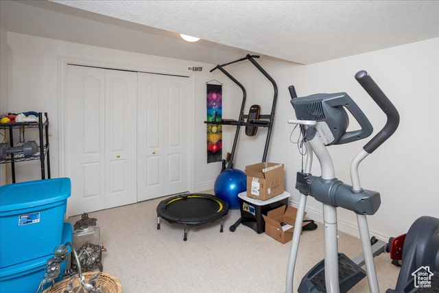 Photo 33 for MLS #2097499 at 27 Canterbury Ln