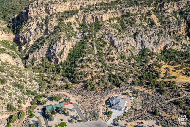 2235 S CHEKSHANI CLIFFS, New Harmony UT 84757