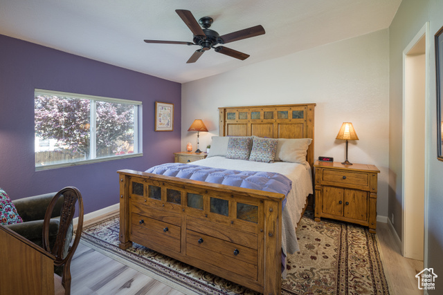 Photo 14 for MLS #2097520 at 460 E Bowen Cir
