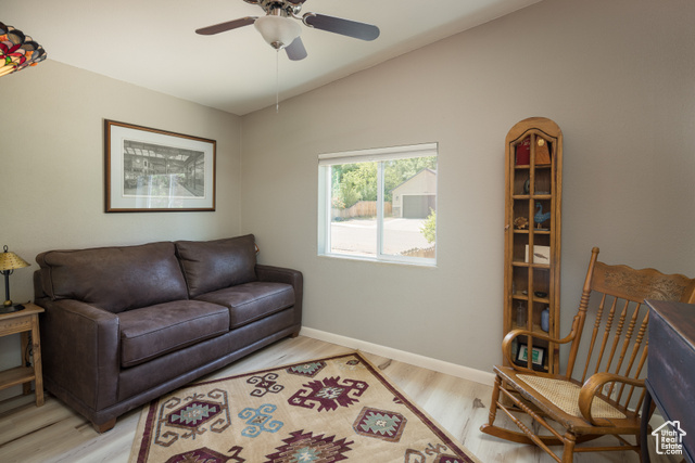 Photo 20 for MLS #2097520 at 460 E Bowen Cir