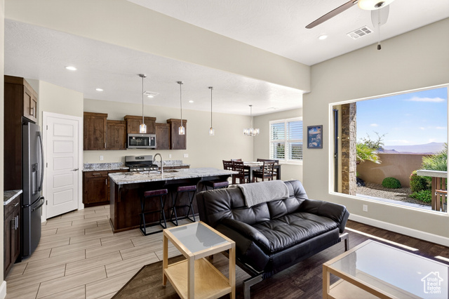 Photo 8 for MLS #2097544 at 1445 W Firepit Knoll Dr