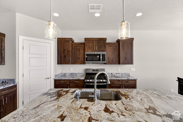Photo 14 for MLS #2097544 at 1445 W Firepit Knoll Dr