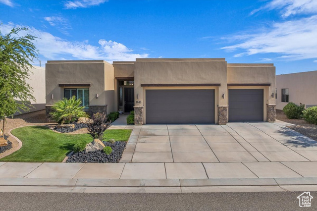 1445 W FIREPIT KNOLL DR, St George UT 84770