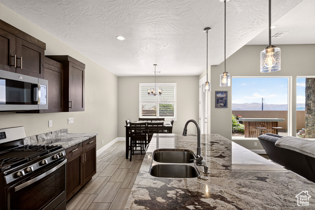 Photo 13 for MLS #2097544 at 1445 W Firepit Knoll Dr