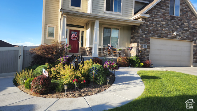Photo 4 for MLS #2097547 at 1233 E Upland Dr