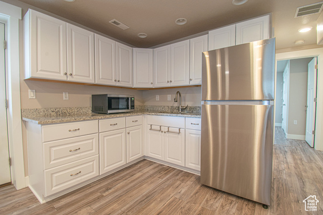 Photo 33 for MLS #2097547 at 1233 E Upland Dr