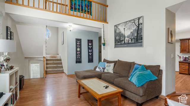 Photo 3 for MLS #2097548 at 1248 E Freshman Cir