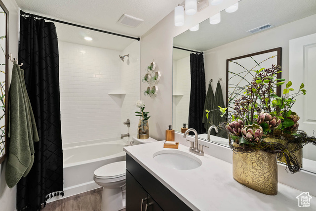 Photo 2 for MLS #2097566 at 6181 W Franciscotti Dr #521